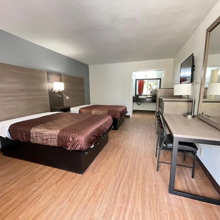 Landmark Hotel Leesville Esterno foto