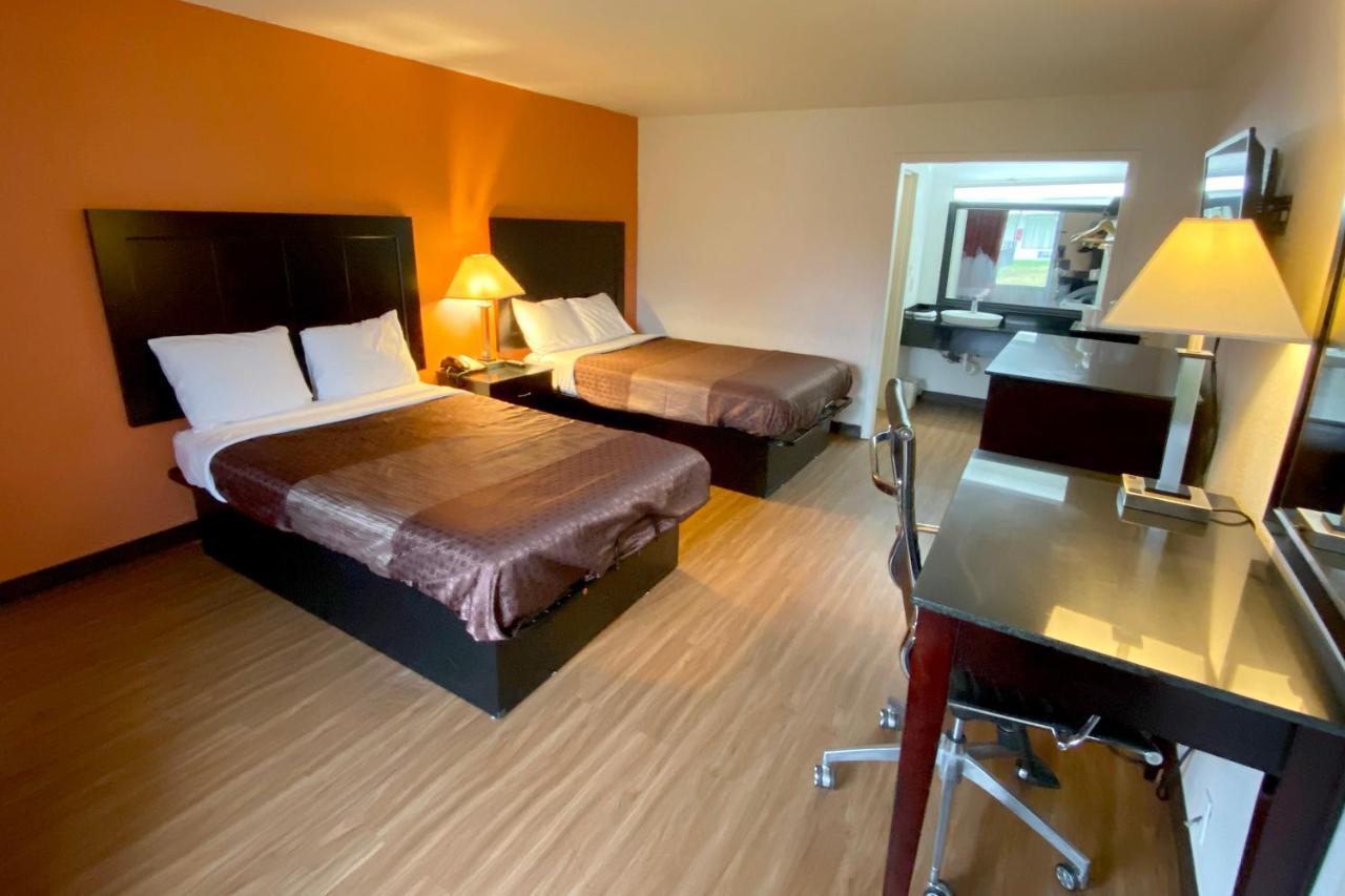 Landmark Hotel Leesville Esterno foto